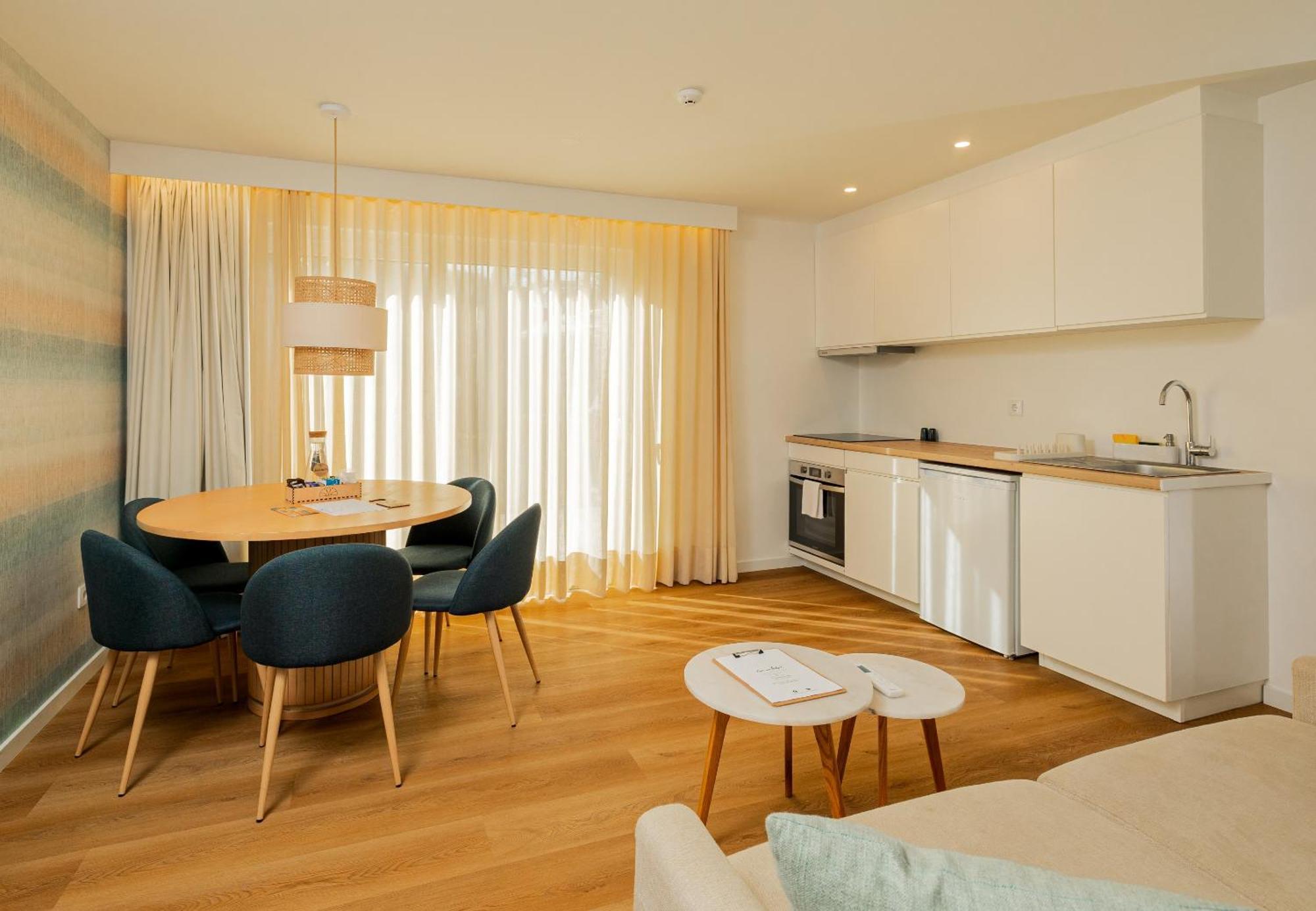 Casa Do Contador - Suites & Pool Ponta Delgada المظهر الخارجي الصورة